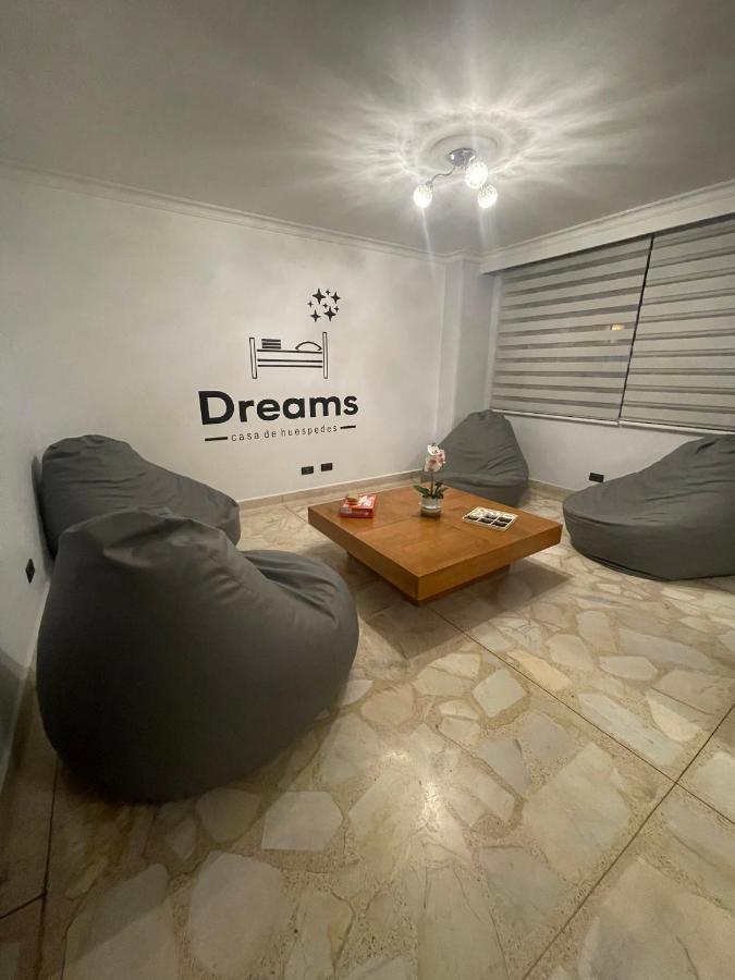 Habitacion Privada Y Comoda -laureles 5 Homestay Medellin