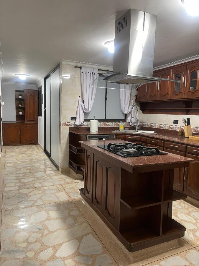 Homestay Habitacion Privada Y Comoda -laureles 5 *