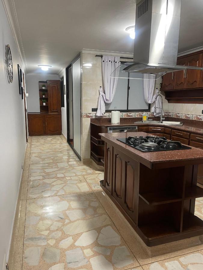 Homestay Habitacion Privada Y Comoda -laureles 5 *