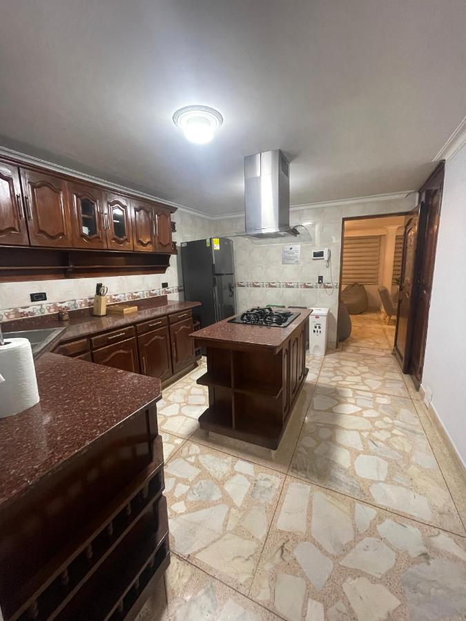 Habitacion Privada Y Comoda -laureles 5 Homestay Medellin