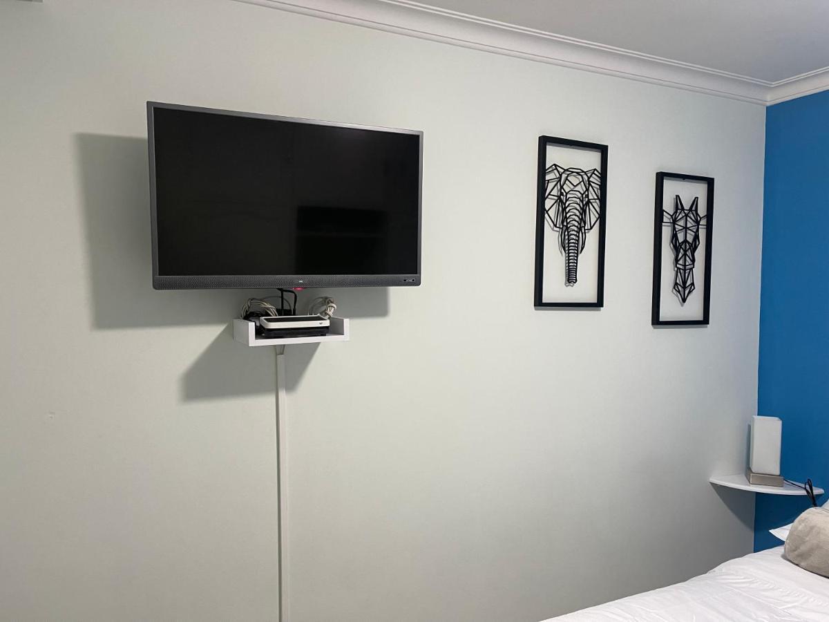 Habitacion Privada Y Comoda -laureles 5 Medellin